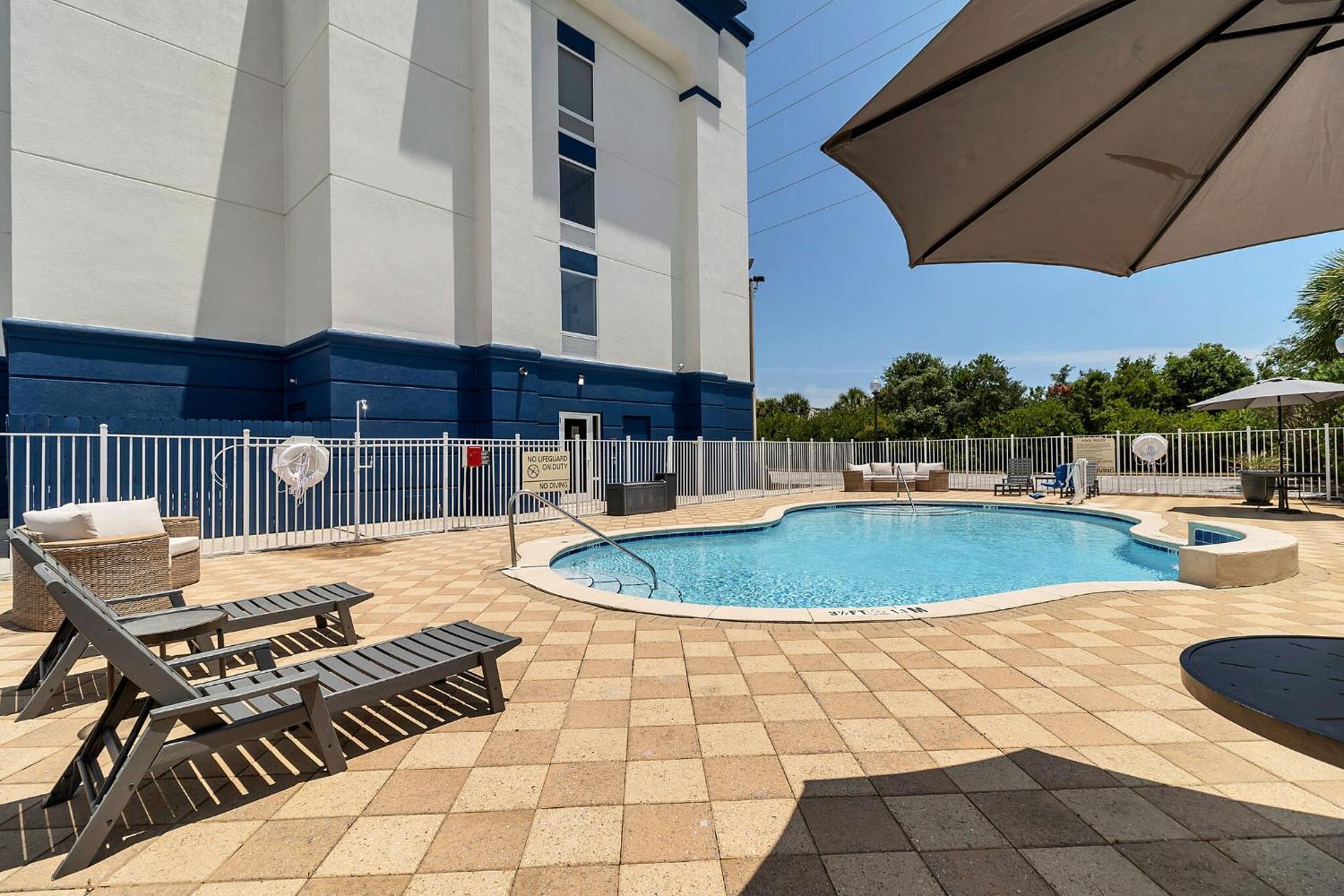 Holiday Inn Express & Suites Destin - Miramar Beach By Ihg Exterior foto
